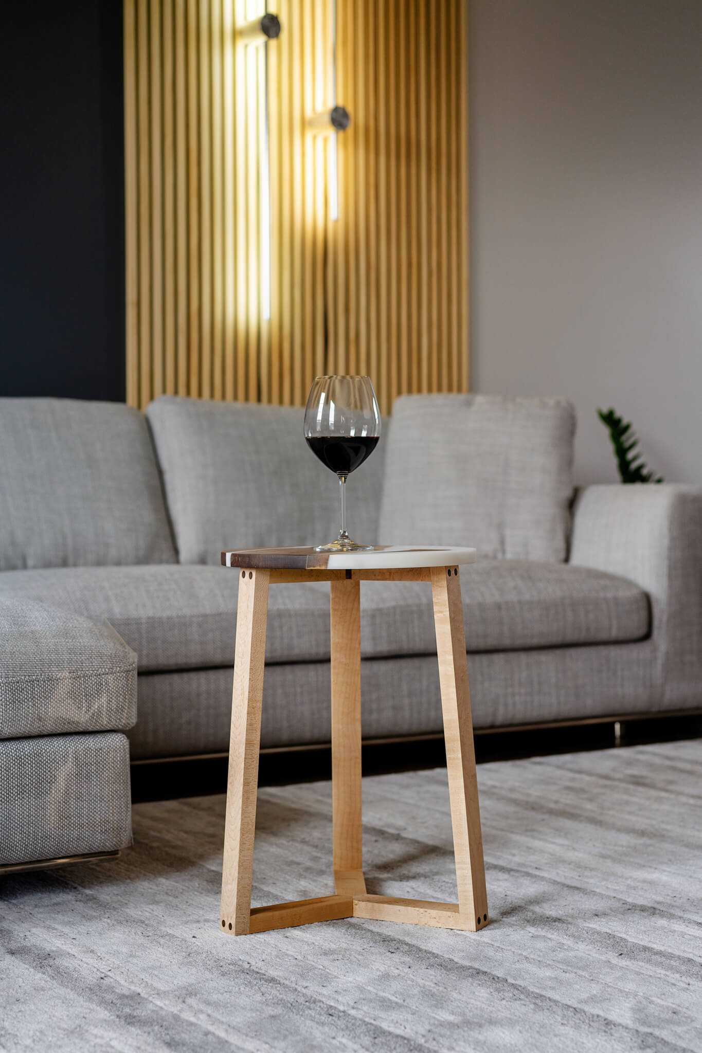 Epoxy Resin Walnut Side Table - “Milk brownie” - Woodcookshop